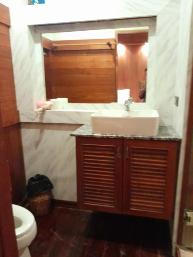 Avara Signature House Hotel Chiang Mai Buitenkant foto